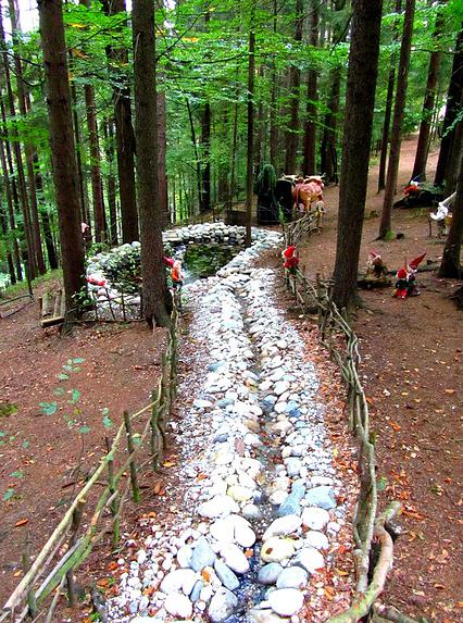 547d4d_f31326550aa4df1cdf4de68cc54177f0.jpg_srb_p_600_573_75_22_0.50_1.20_0.00_jpg_srb