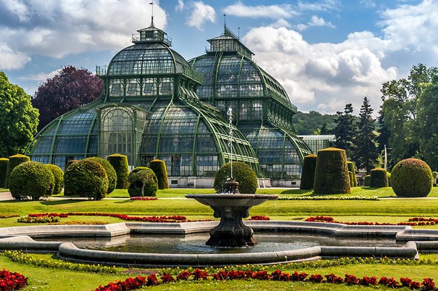 austria-vienna-schonbrunn-park-gardens