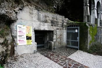 afa5c608-c417-4897-92f6-f400f57c8fdb