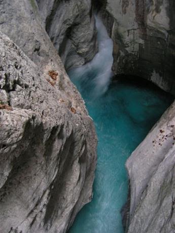 caa831c6-54cf-4273-a520-4671c216bb97