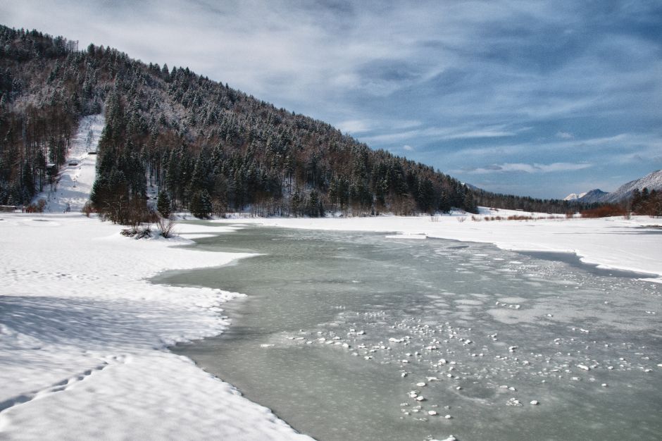 141-presihajoce-jezero-ledine